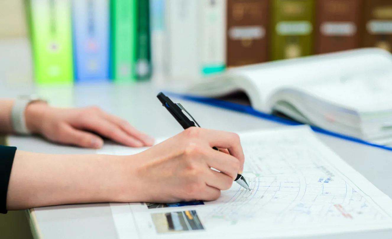 計画 社会やまちの方向性を描く。